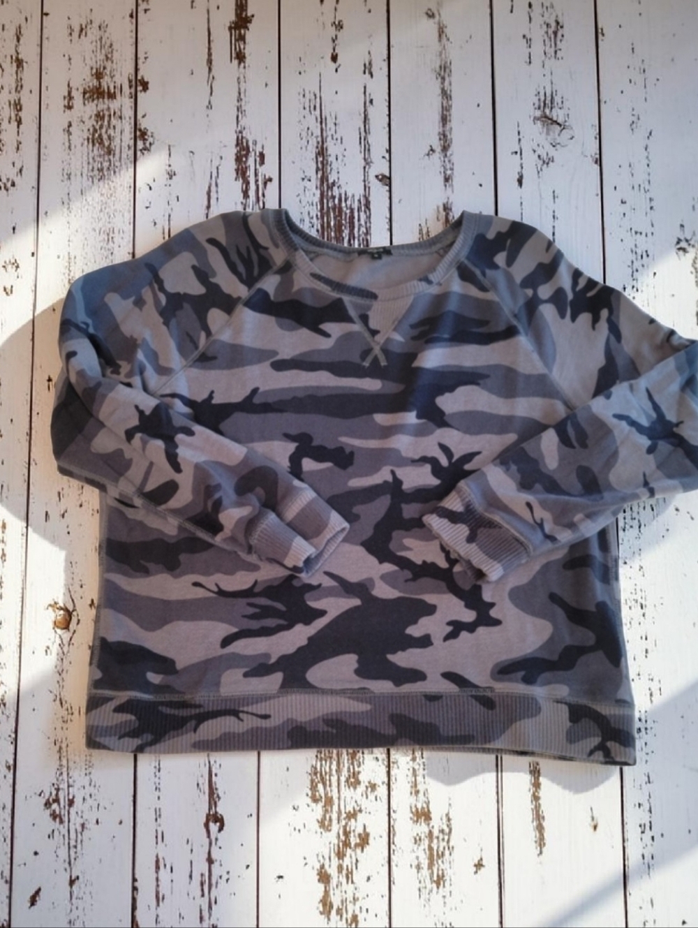 RAILS "Theo" Blue Indigo Camo Sweatshirt | Women's Size Medium | EUC